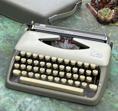 Adler Tippa 1 typewriter